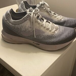 Brooks Levitate 2 - Womens Gray Athletic Shoes